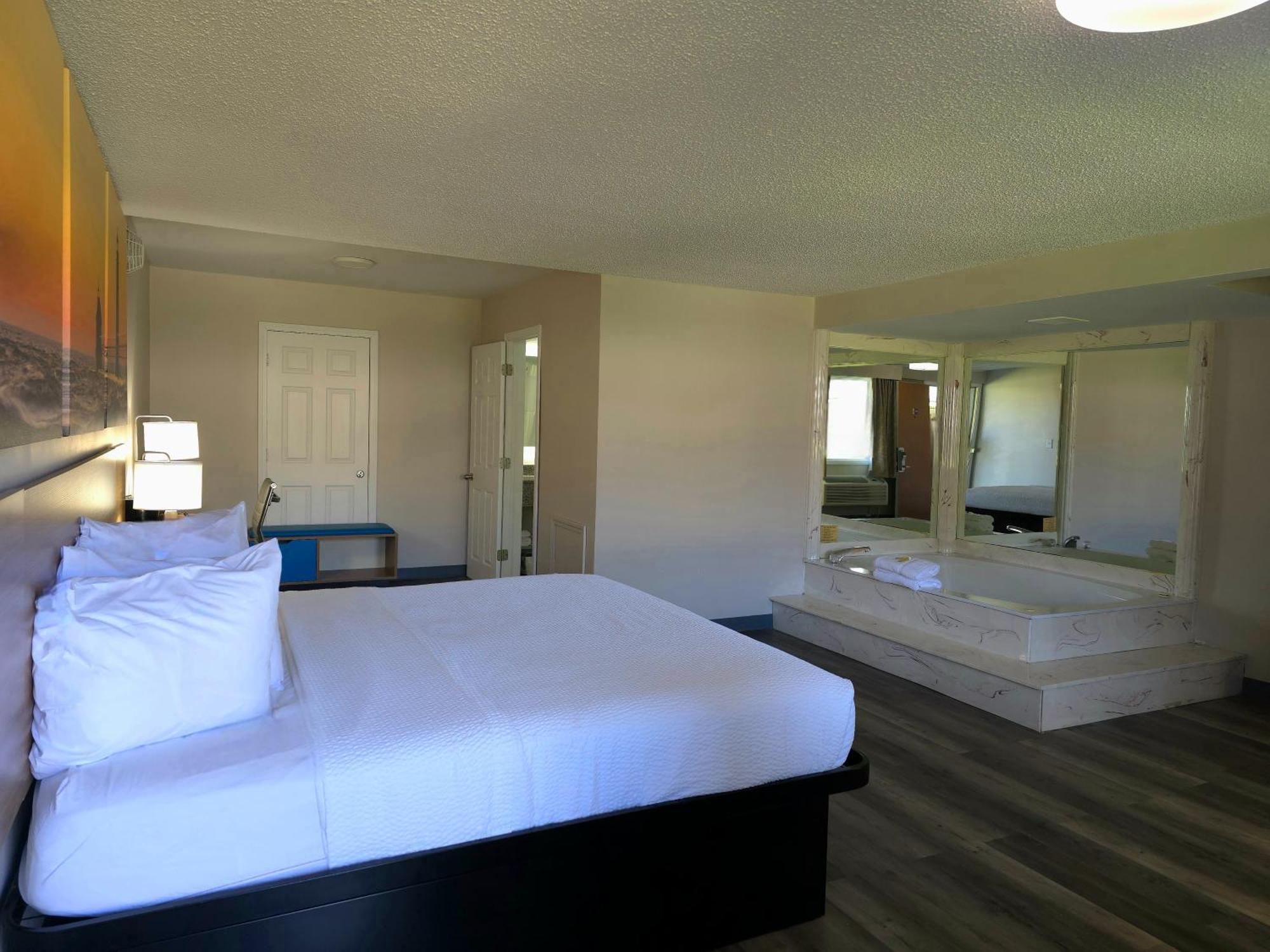 Days Inn And Suites By Wyndham Port Huron Exteriér fotografie