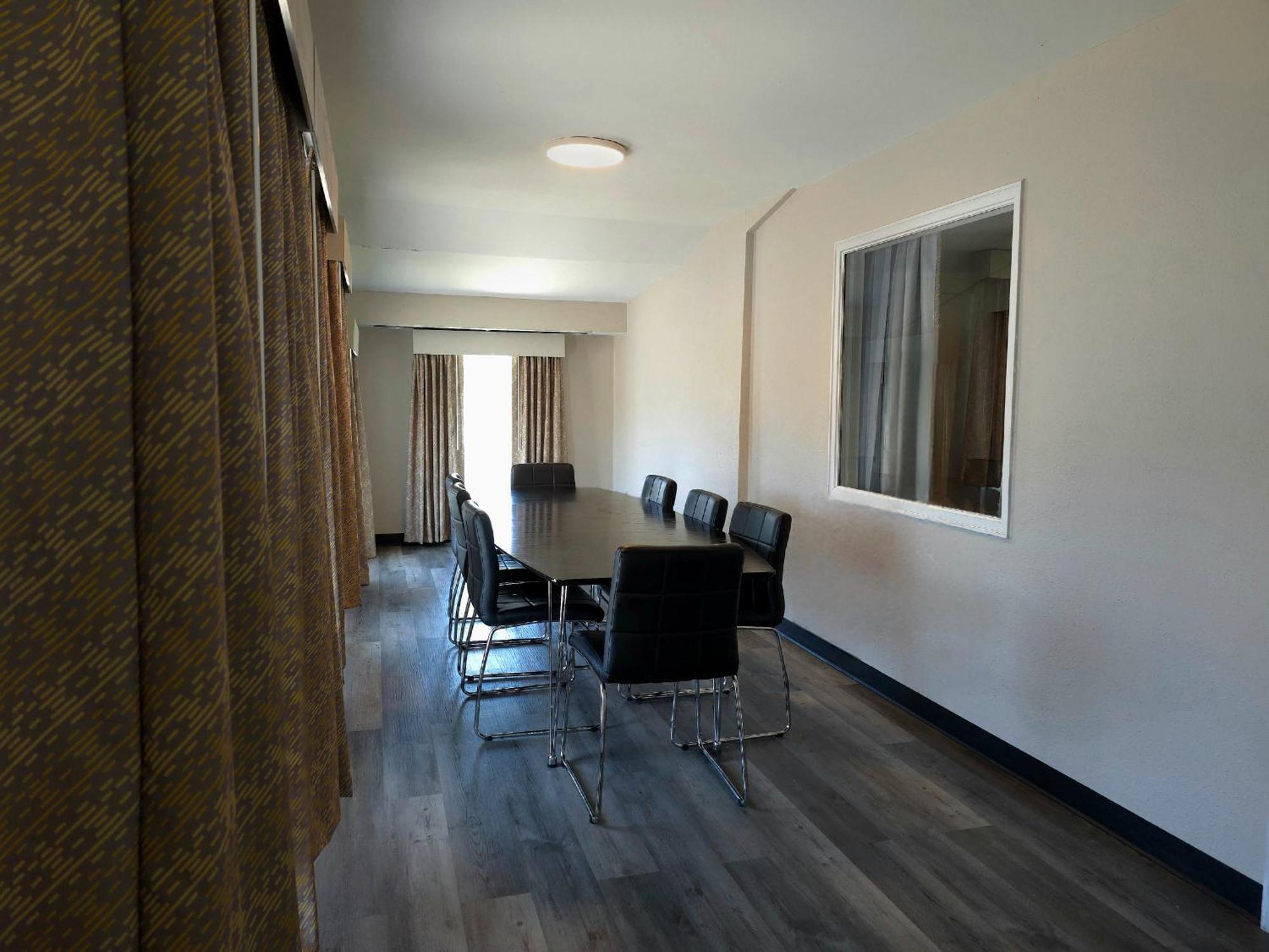 Days Inn And Suites By Wyndham Port Huron Exteriér fotografie